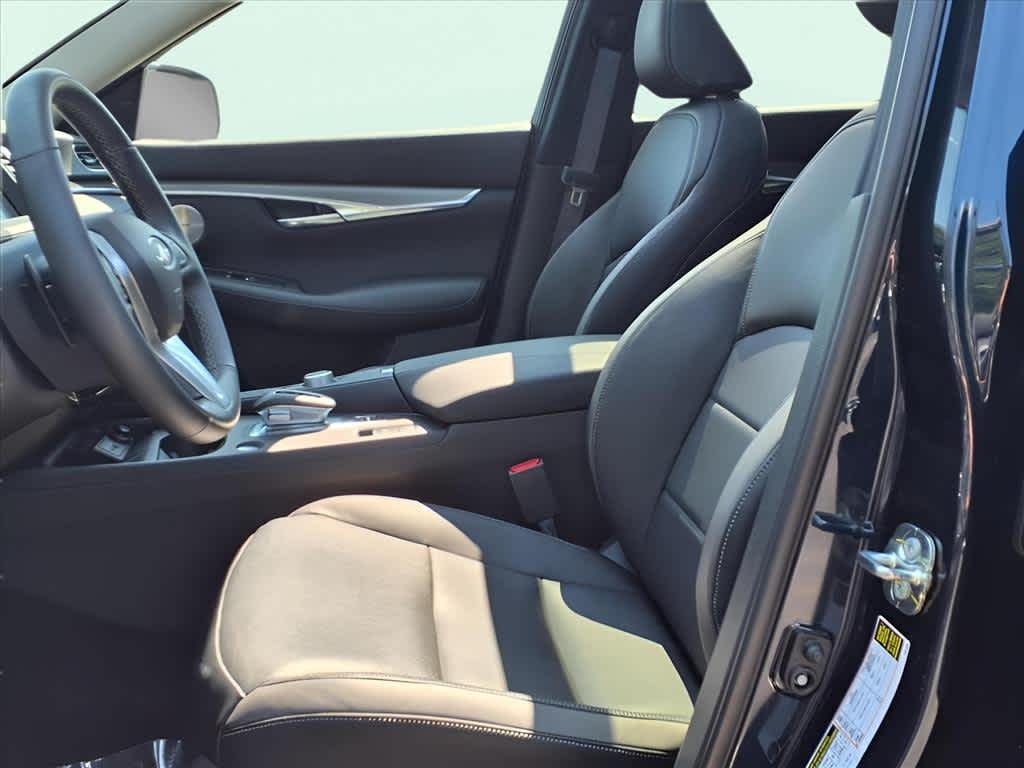 2023 INFINITI QX50 LUXE Lunenburg MA