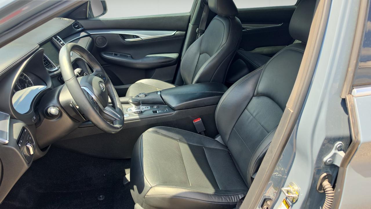 2023 INFINITI QX55 LUXE