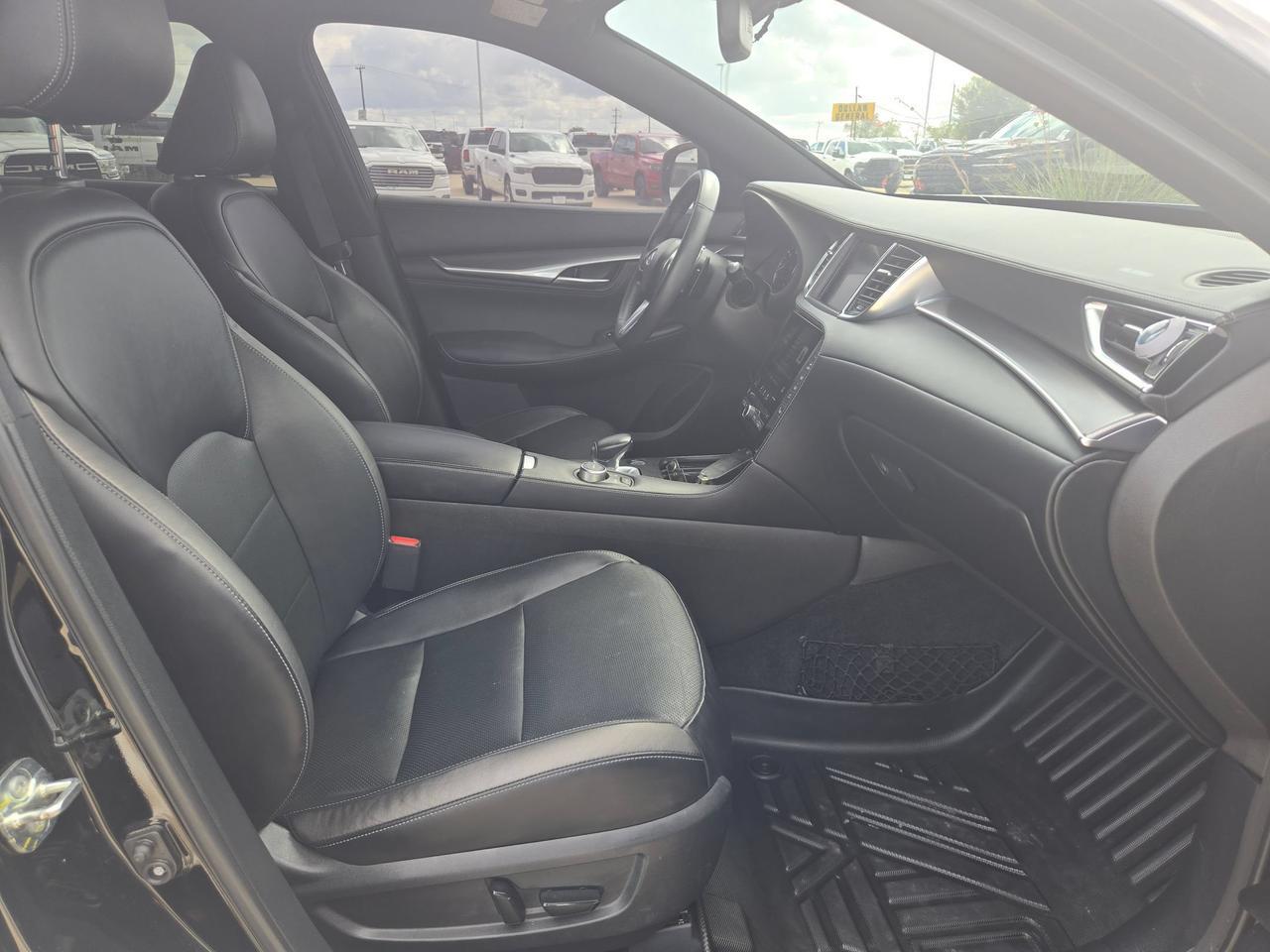 2023 INFINITI QX55 LUXE Castroville TX