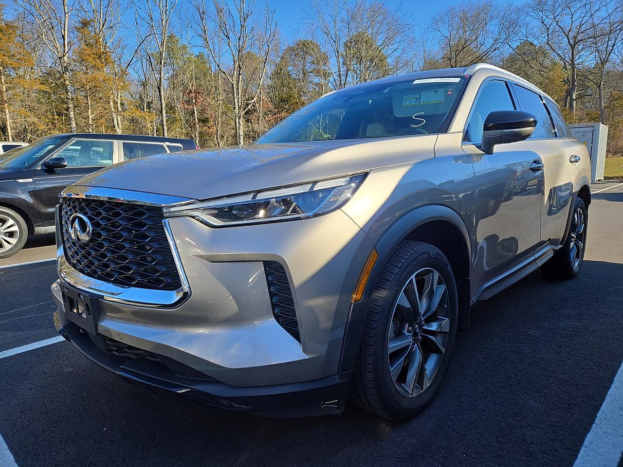 2023 INFINITI QX60 LUXE AWD