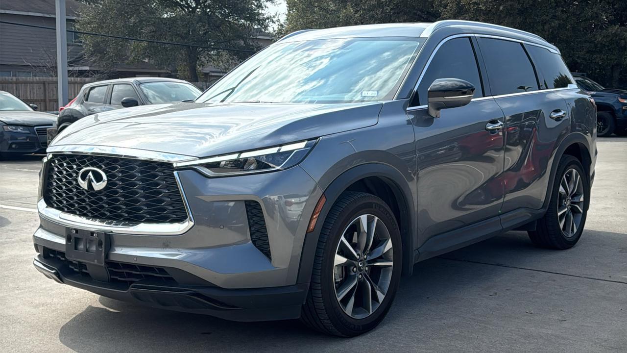2023 INFINITI QX60 LUXE