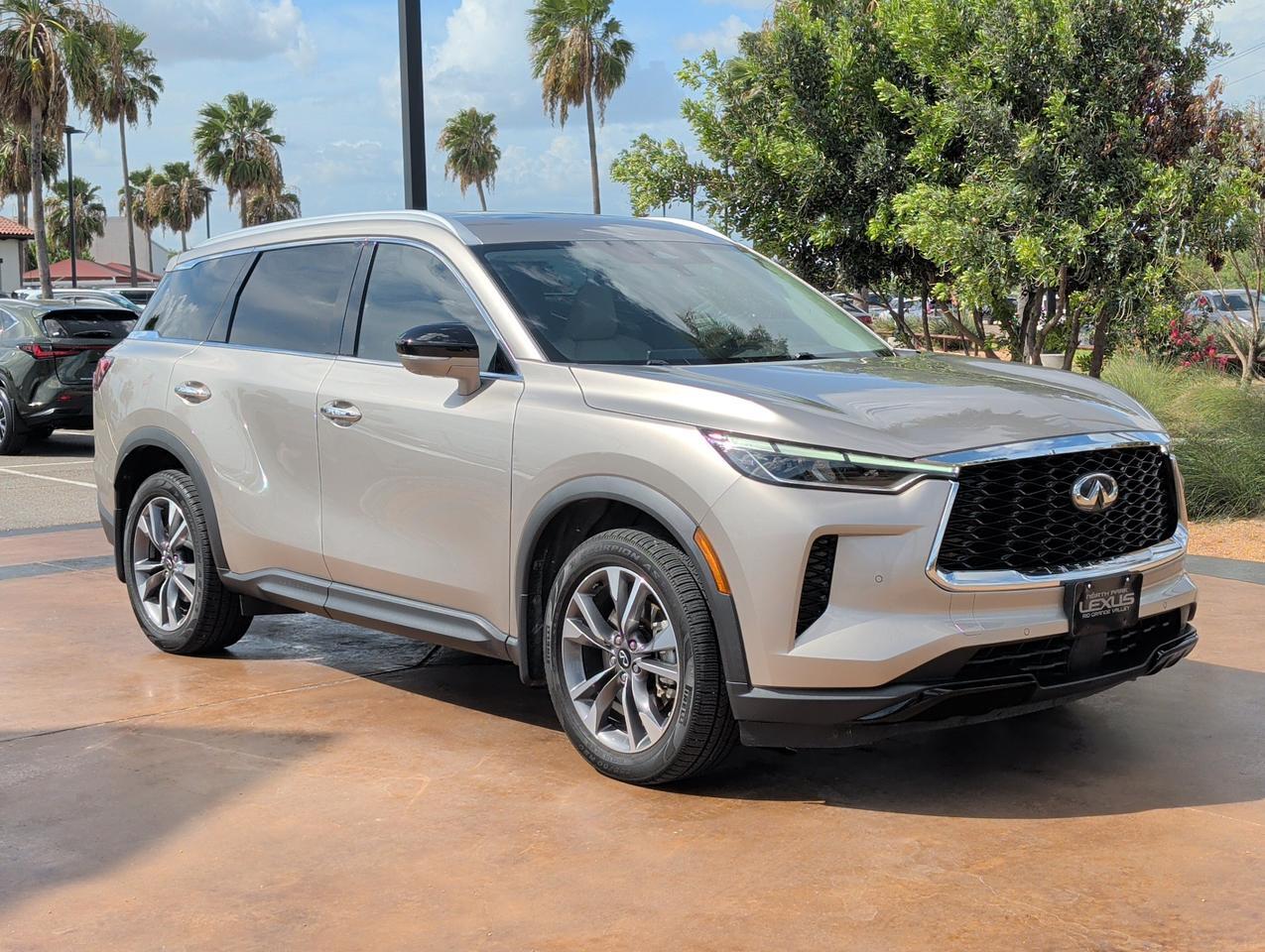 2023 INFINITI QX60 LUXE