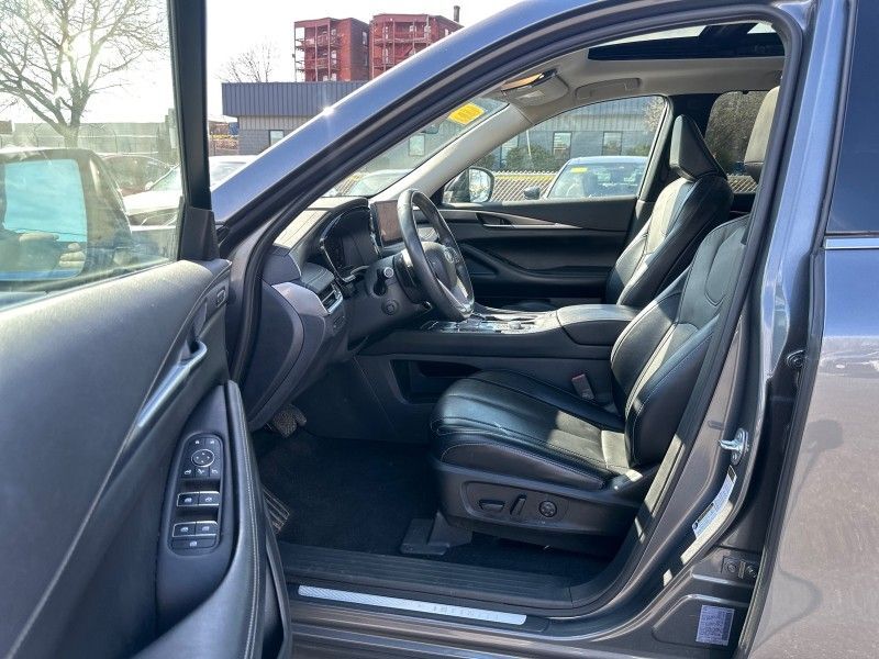 2023 INFINITI QX60 LUXE Worcester MA