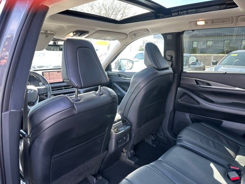 2023 INFINITI QX60 LUXE Worcester MA