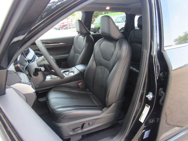 2023 INFINITI QX60 PURE Plano TX