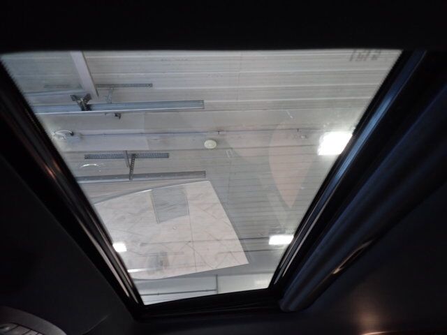 2023 INFINITI QX80 LUXE 4WD LEATHER NAVI SUNROOF 8 PASS Listowel ON