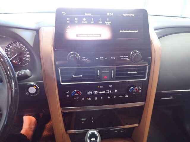 2023 INFINITI QX80 LUXE 4WD LEATHER NAVI SUNROOF 8 PASS Listowel ON
