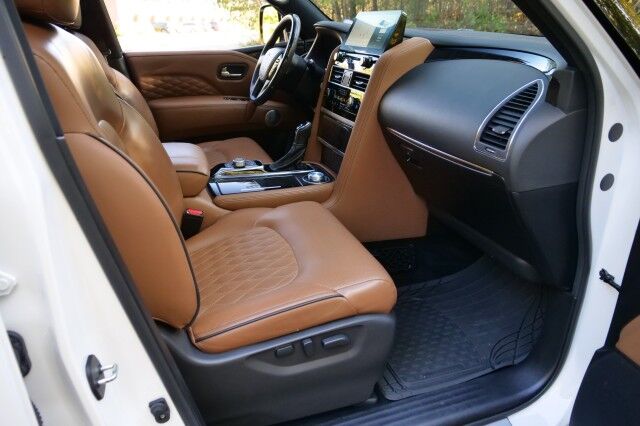 2023 INFINITI QX80 Sensory 4WD / Third Row / Bose Audio / Cooled Seats! High Point NC