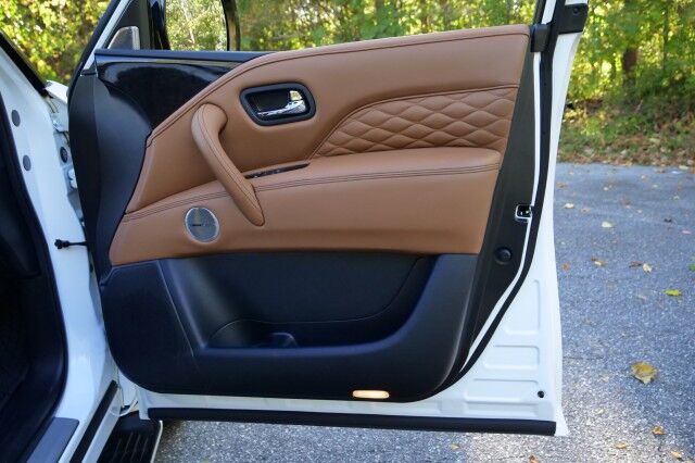 2023 INFINITI QX80 Sensory 4WD / Third Row / Bose Audio / Cooled Seats! High Point NC