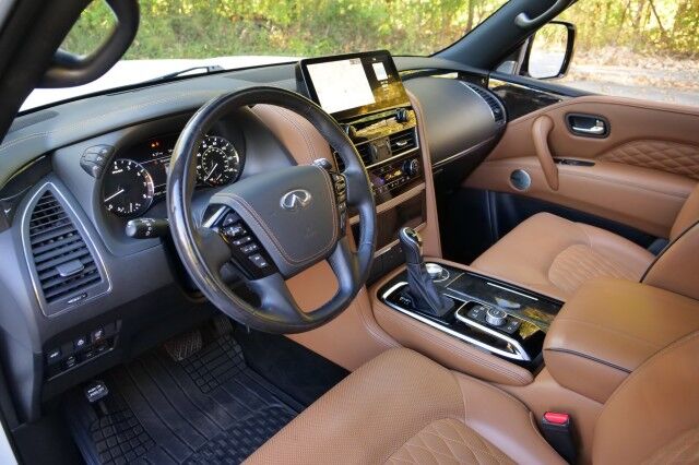 2023 INFINITI QX80 Sensory 4WD / Third Row / Bose Audio / Cooled Seats! High Point NC