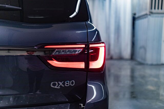 2023 Infiniti QX80 AWD Luxe Leather Roof Nav BCam Red Deer AB