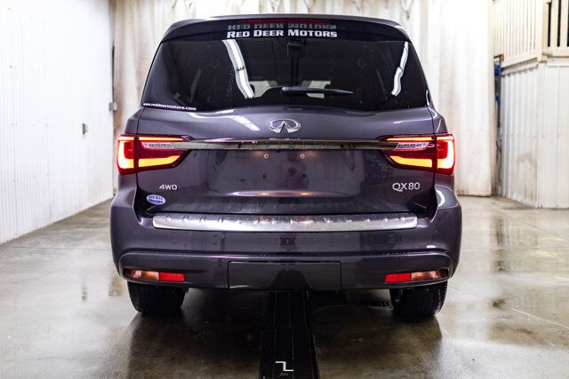 2023 Infiniti QX80 AWD Luxe Leather Roof Nav BCam Red Deer AB