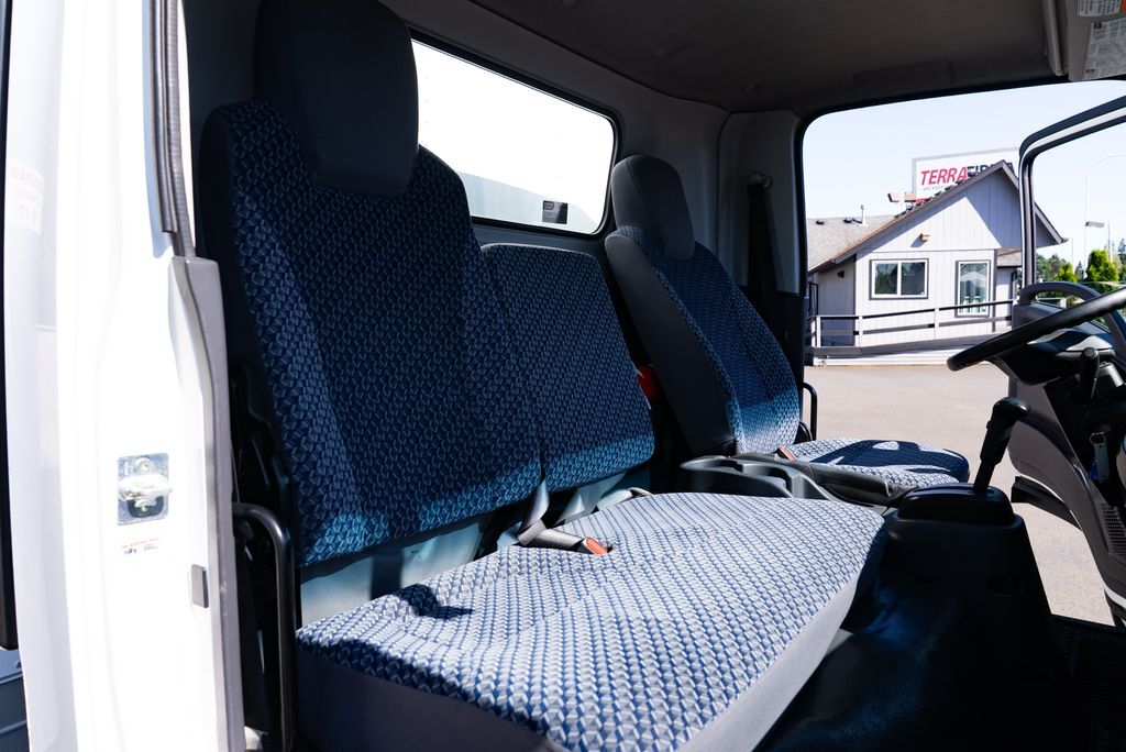 2023 Isuzu NPR Milwaukie OR