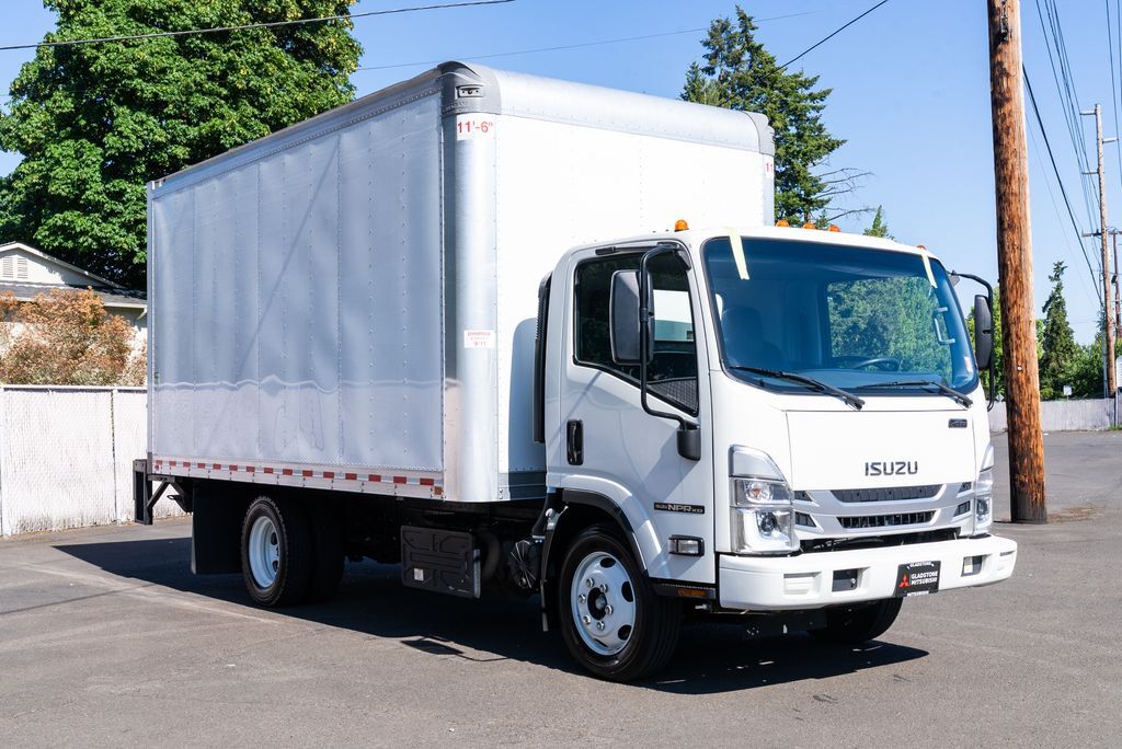 2023 Isuzu NPR