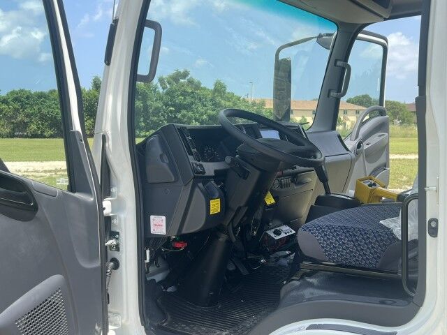 2023 Isuzu NPR-HD GAS - BLOWOUT SALE - 16' BABCO Steel Flatbed Truck Homestead FL
