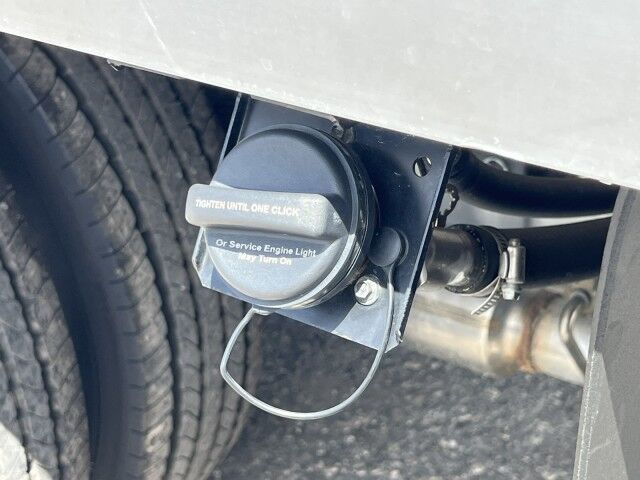 2023 Isuzu NPR-HD GAS 16&apos; Aluminum Flatbed Truck Miami FL