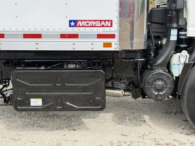 2023 Isuzu NRR 16' Refrigerated Truck with 2,500lbs. Lift Gate Homestead FL