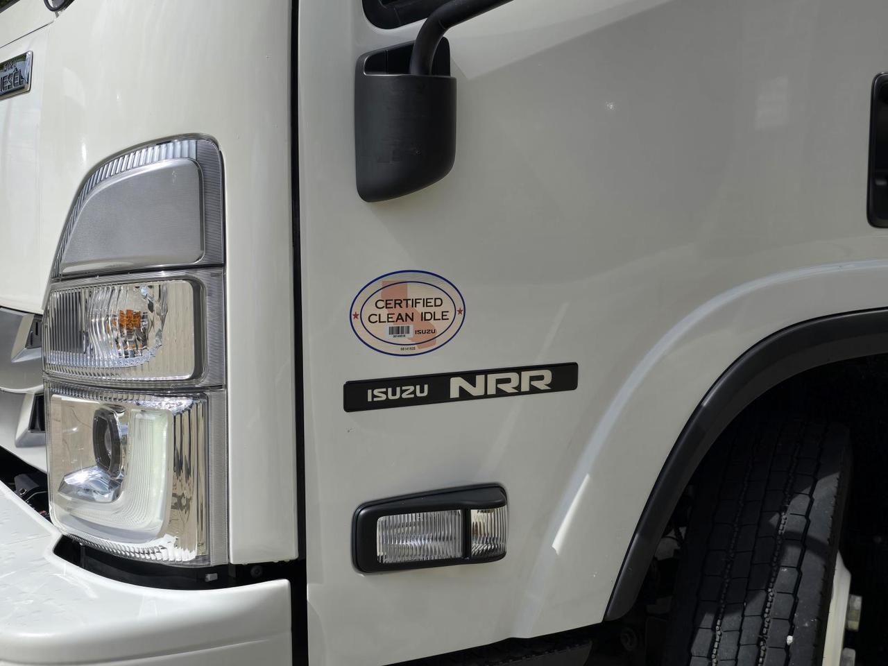 2023 Isuzu NRR 20ft Box W/2,500lbs Tuck-Under Liftgate and 5.2L Diesel Concord NC