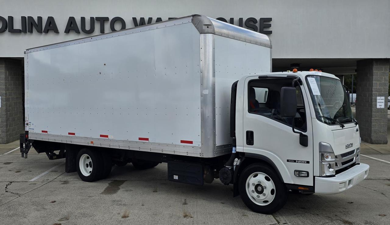 2023 Isuzu NRR 20ft Box W/2,500lbs Tuck-Under Liftgate and 5.2L Diesel Concord NC