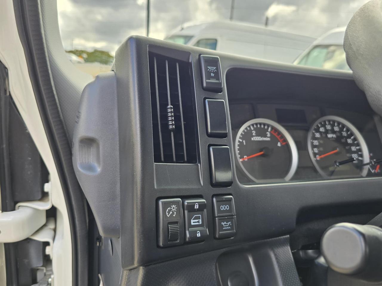 2023 Isuzu NRR 20ft Box W/2,500lbs Tuck-Under Liftgate and 5.2L Diesel Concord NC