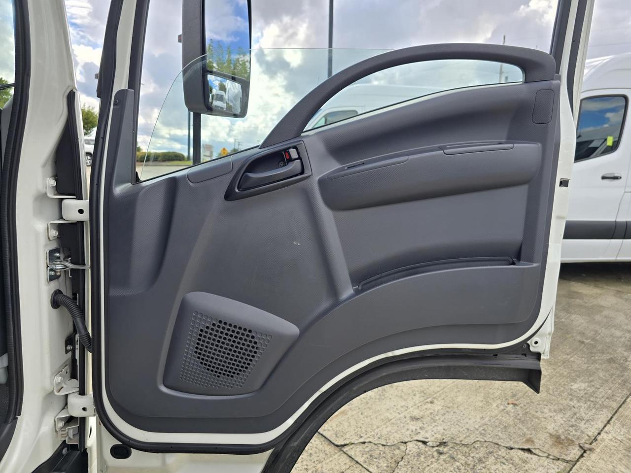 2023 Isuzu NRR 20ft Box W/2,500lbs Tuck-Under Liftgate and 5.2L Diesel Concord NC