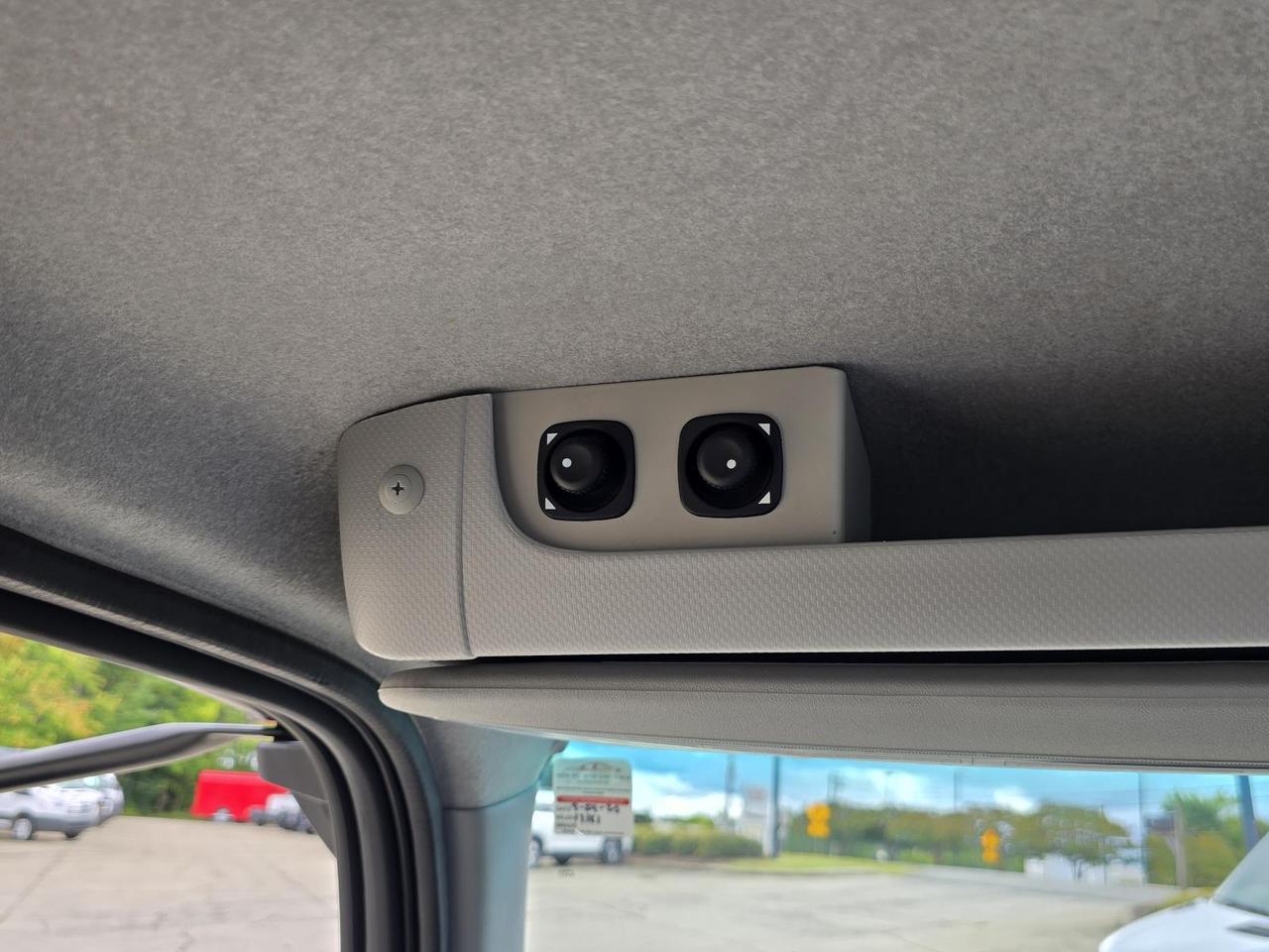 2023 Isuzu NRR 20ft Box W/2,500lbs Tuck-Under Liftgate and 5.2L Diesel Concord NC