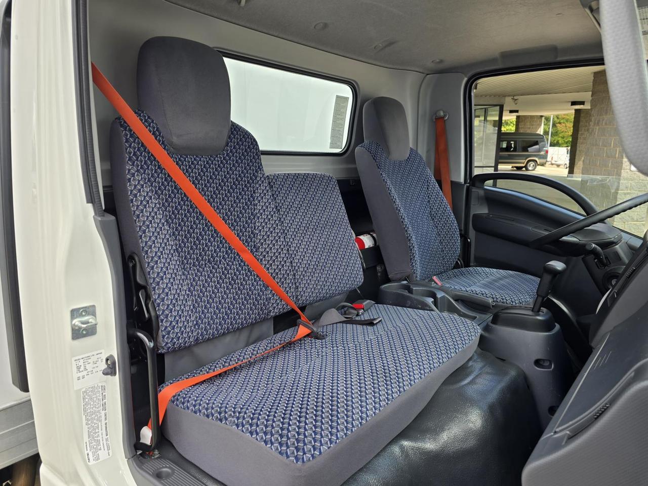2023 Isuzu NRR 20ft Box W/2,500lbs Tuck-Under Liftgate and 5.2L Diesel Concord NC