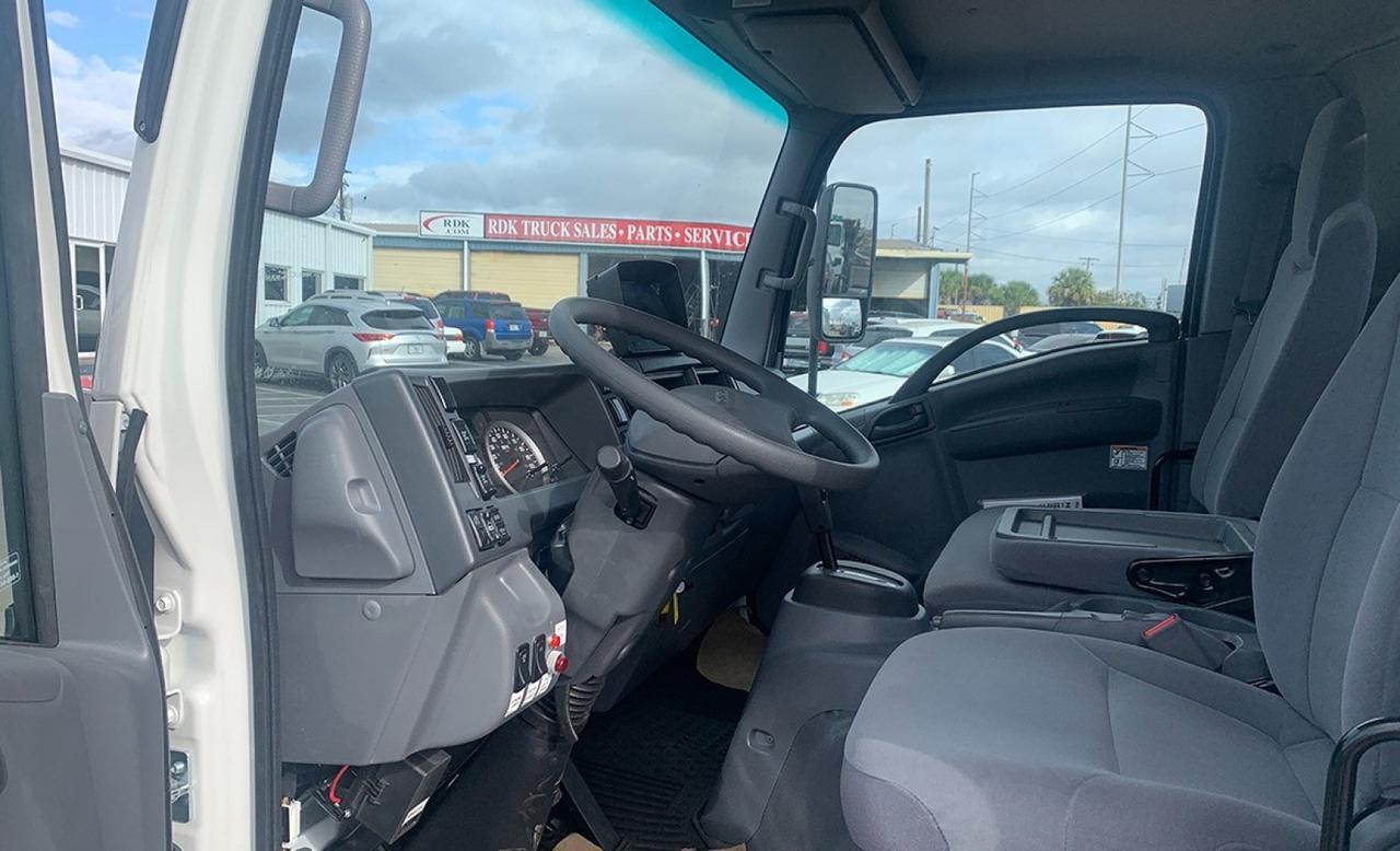 2023 Isuzu NRR 8 yd PacMac Rea Loader Garbage trucks Tampa FL