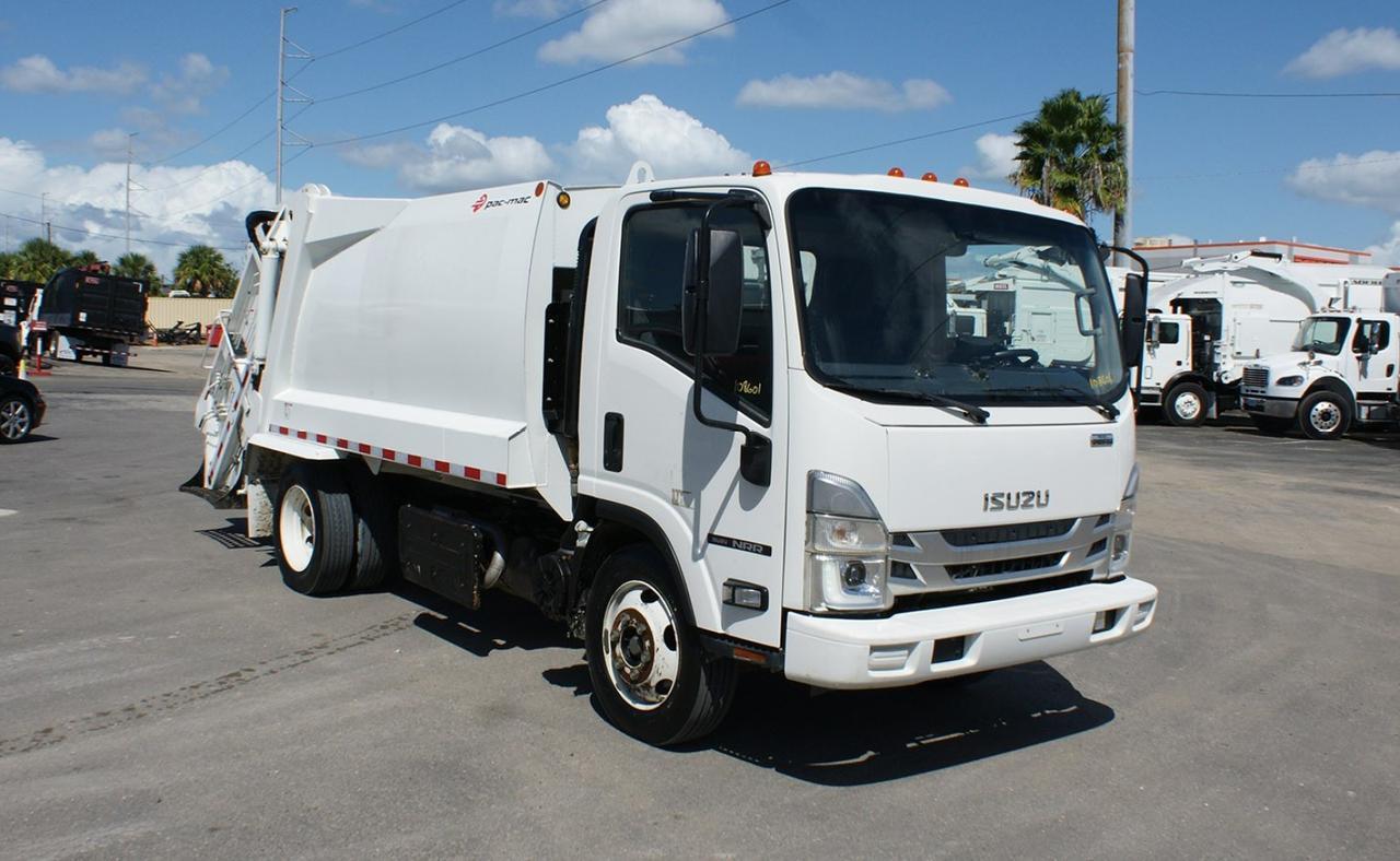 2023 Isuzu NRR 8 yd PacMac Rear Loader Garbage trucks Tampa FL