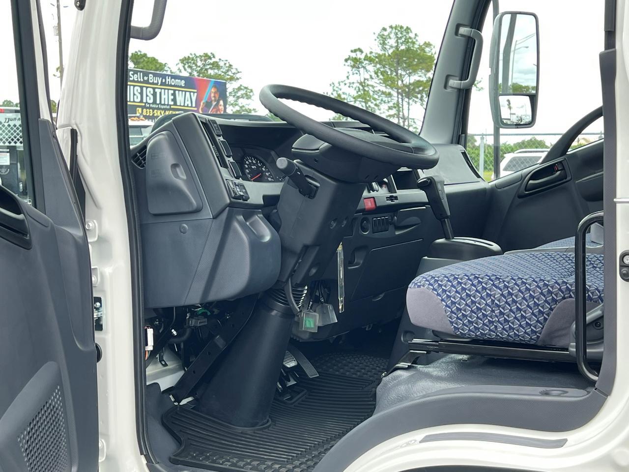 2023 Isuzu NRR Gas 22' Jerr-Dan Aluminum Rollback Car Carrier Truck. Order Yours! Miami FL