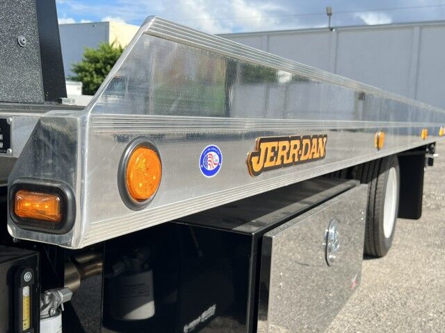 2023 Isuzu NRR Gas 22' Jerr-Dan Aluminum Rollback Car Carrier Truck. Order Yours! Miami FL