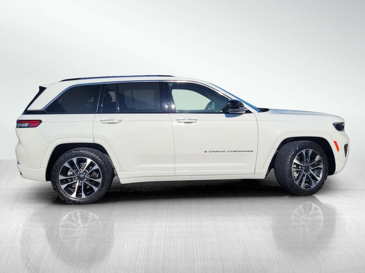 2023 JEEP GRAND CHEROKEE 4XE OVERLAND