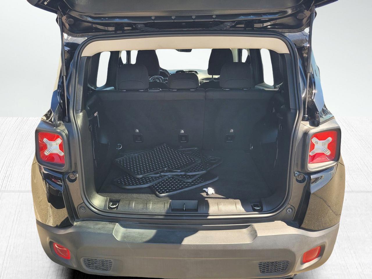 2023 JEEP RENEGADE LATITUDE Roseville CA