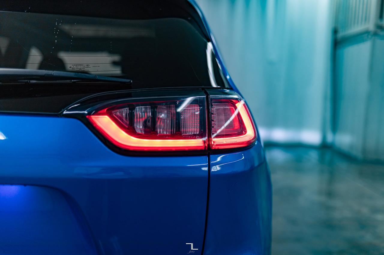 2023 Jeep Cherokee 4x4 Altitude Elite Leather Roof Nav Red Deer AB