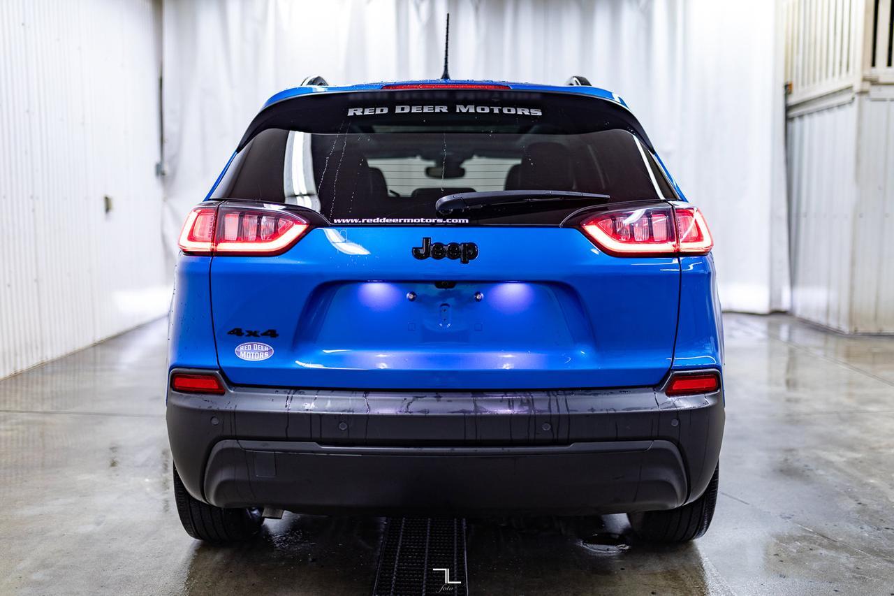 2023 Jeep Cherokee 4x4 Altitude Elite Leather Roof Nav Red Deer AB