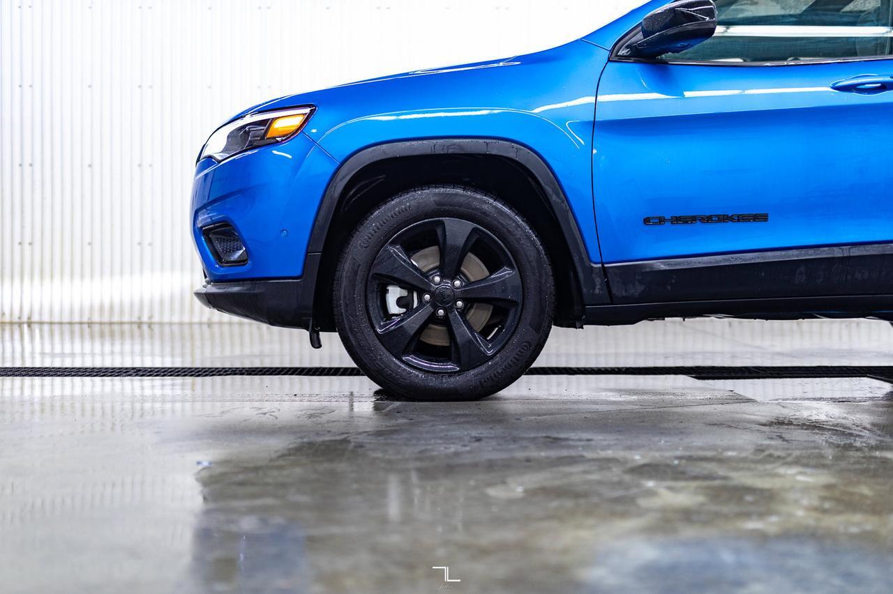 2023 Jeep Cherokee 4x4 Altitude Elite Leather Roof Nav Red Deer AB