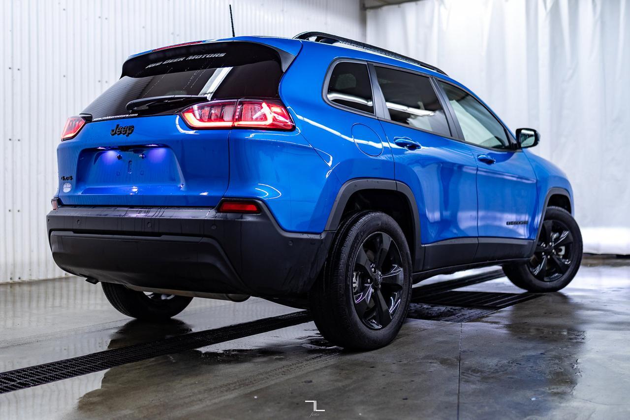 2023 Jeep Cherokee 4x4 Altitude Elite Leather Roof Nav Red Deer AB
