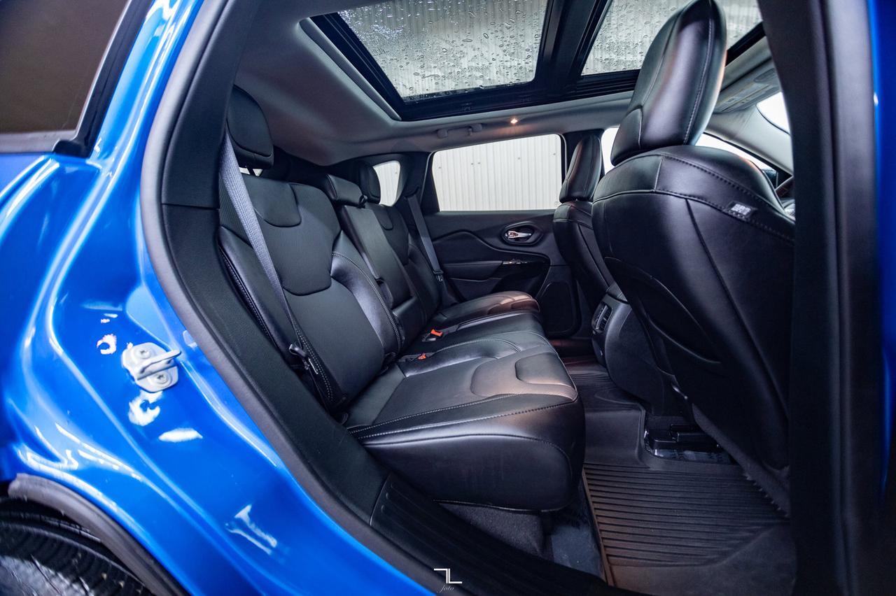 2023 Jeep Cherokee 4x4 Altitude Elite Leather Roof Nav Red Deer AB