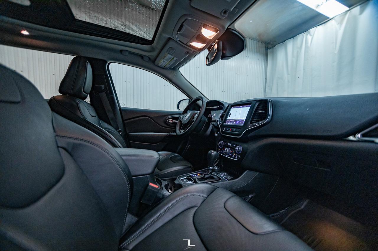 2023 Jeep Cherokee 4x4 Altitude Elite Leather Roof Nav Red Deer AB