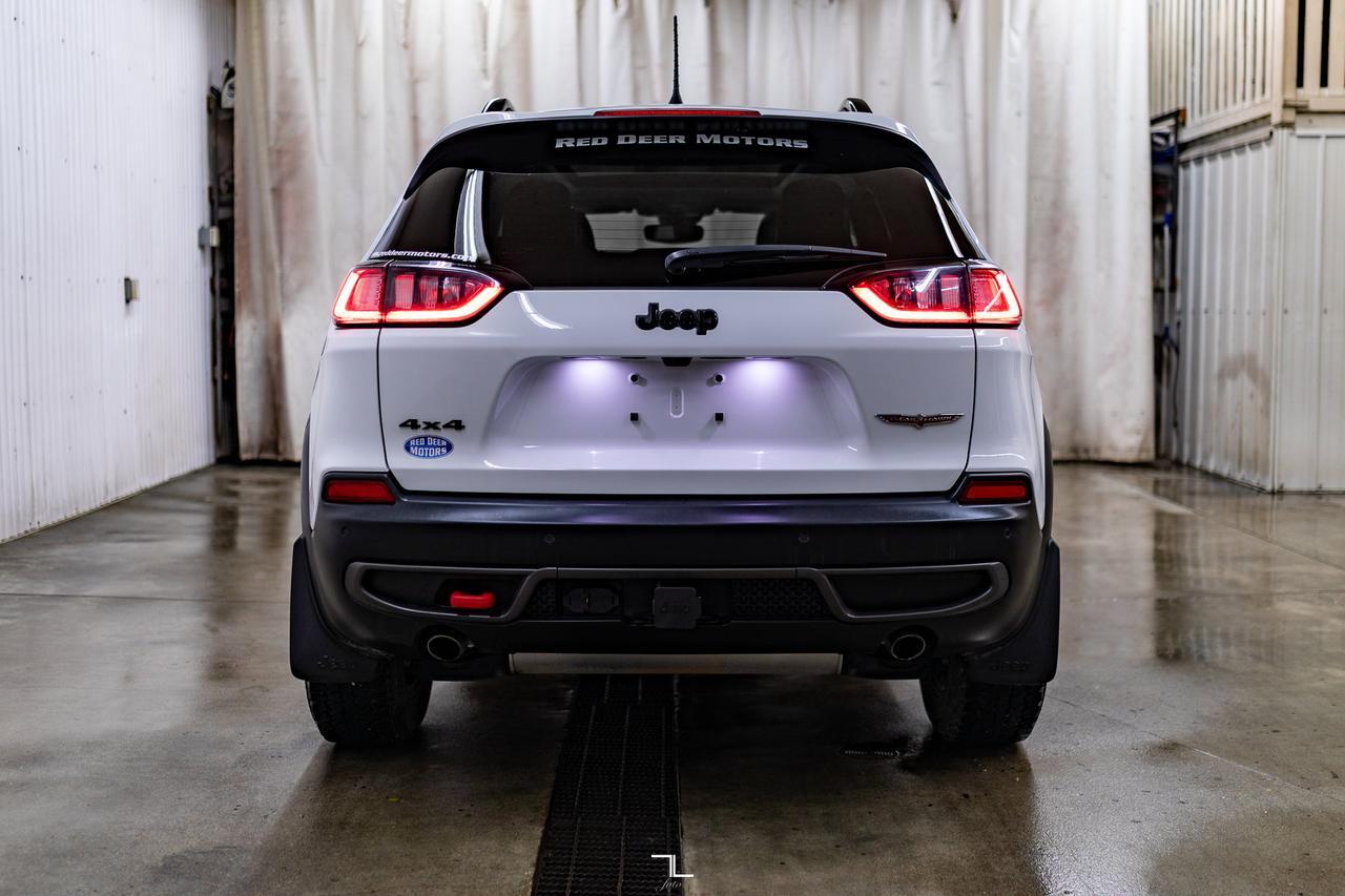 2023 Jeep Cherokee 4x4 Trailhawk Leather Roof Nav BCam Red Deer AB