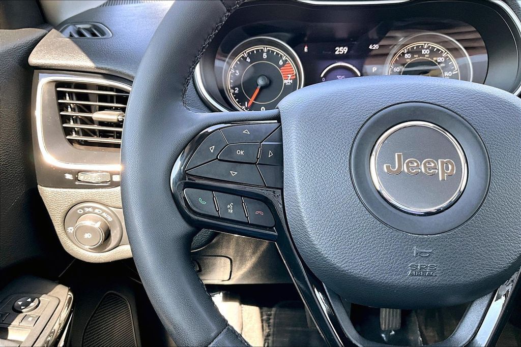 2023 Jeep Cherokee Altitude OR