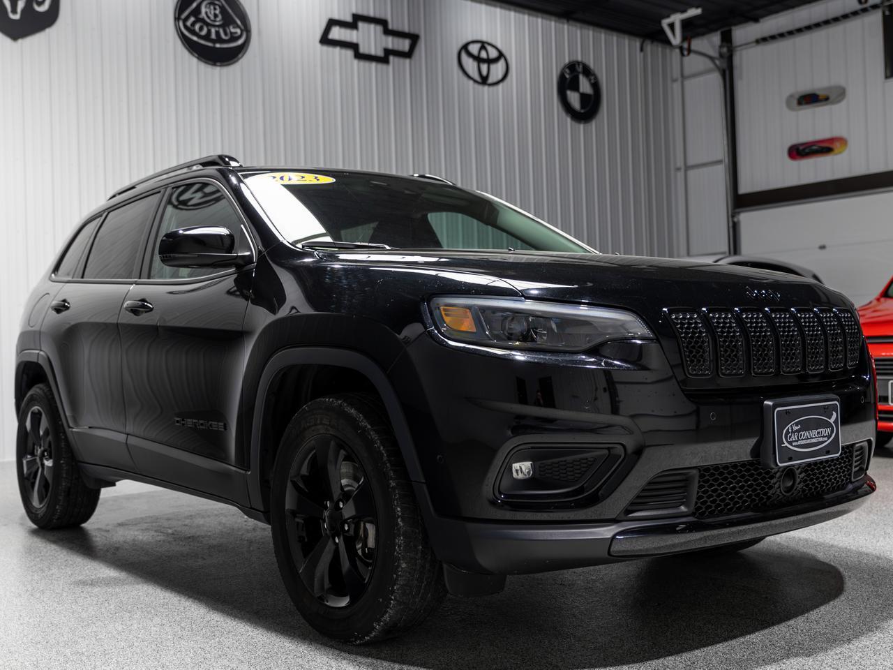 2023 Jeep Cherokee Altitude Lux 4WD NAV Cranberry PA