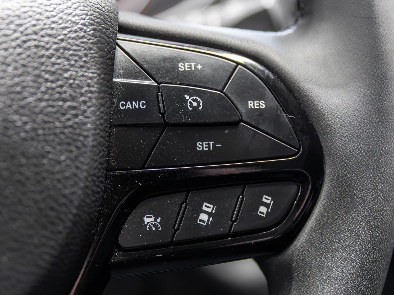 2023 Jeep Cherokee Altitude Lux 4WD NAV Cranberry PA