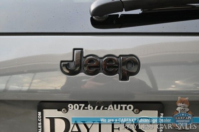 2023 Jeep Cherokee Altitude Lux / 4X4 / Auto Start / Power & Heated Leather Seats / Heated Steering Wheel / NAV / Adaptive Cruise Control / Lane Departure & Blind Spot Alert / Apple CarPlay & Android Auto / Back Up Camera / 1-Owner Anchorage AK