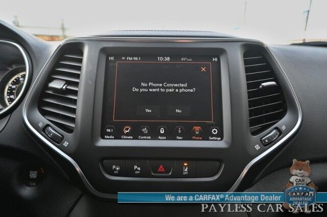 2023 Jeep Cherokee Altitude Lux / 4X4 / Auto Start / Power & Heated Leather Seats / Heated Steering Wheel / NAV / Adaptive Cruise Control / Lane Departure & Blind Spot Alert / Apple CarPlay & Android Auto / Back Up Camera / 1-Owner Anchorage AK