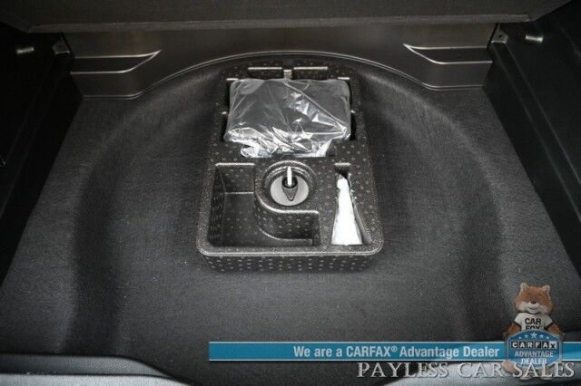 2023 Jeep Cherokee Altitude Lux / 4X4 / Auto Start / Power & Heated Leather Seats / Heated Steering Wheel / NAV / Adaptive Cruise Control / Lane Departure & Blind Spot Alert / Apple CarPlay & Android Auto / Back Up Camera / 1-Owner Anchorage AK