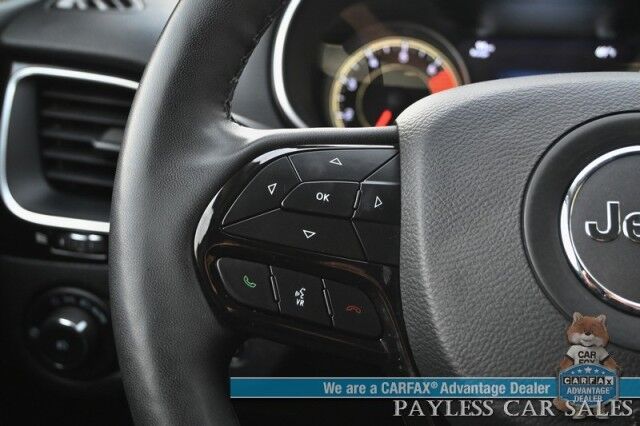 2023 Jeep Cherokee Altitude Lux / 4X4 / Auto Start / Power & Heated Leather Seats / Heated Steering Wheel / NAV / Adaptive Cruise Control / Lane Departure & Blind Spot Alert / Apple CarPlay & Android Auto / Back Up Camera / 1-Owner Anchorage AK