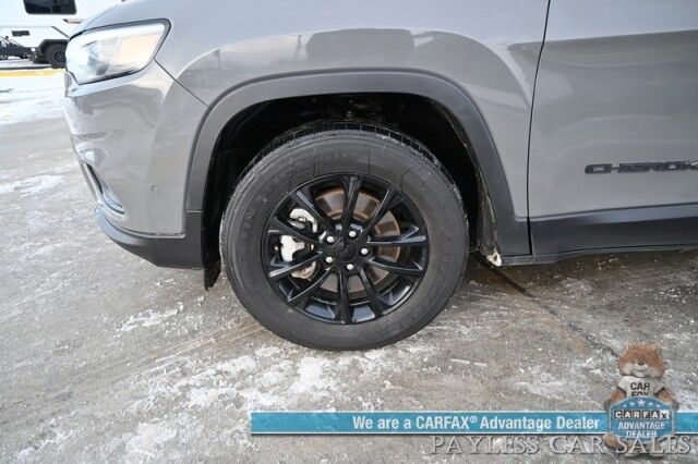 2023 Jeep Cherokee Altitude Lux / 4X4 / Auto Start / Power & Heated Leather Seats / Heated Steering Wheel / NAV / Adaptive Cruise Control / Lane Departure & Blind Spot Alert / Apple CarPlay & Android Auto / Back Up Camera / 1-Owner Anchorage AK