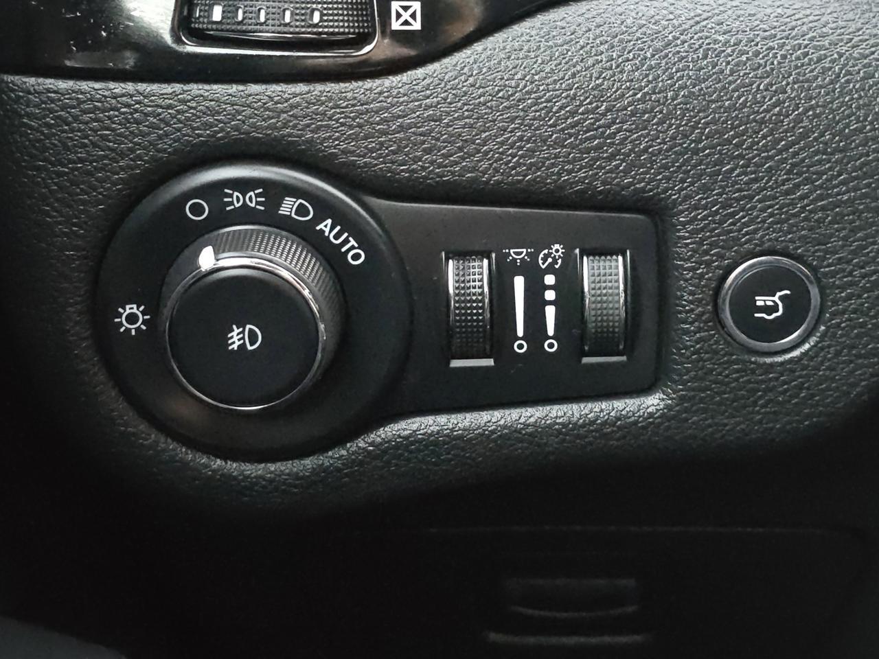 2023 Jeep Cherokee Altitude Lux Dalton GA