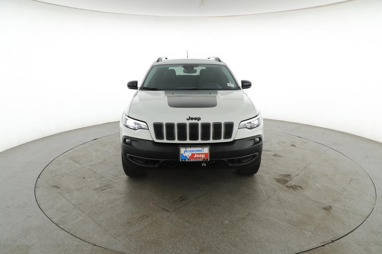 2023 Jeep Cherokee Trailhawk